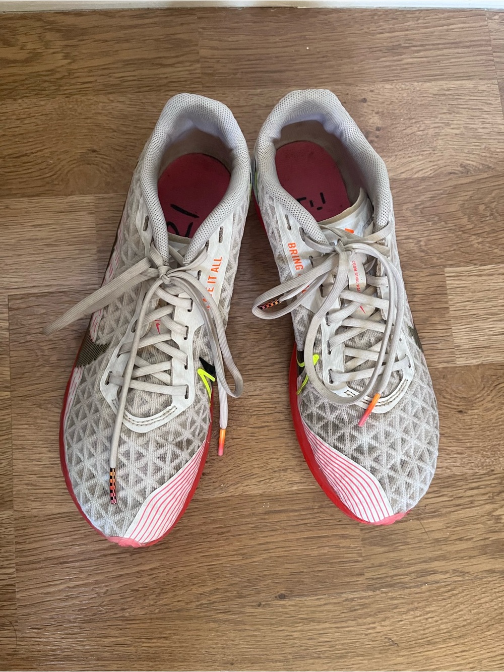 Nike Women's Light Gray and Coral Athletic Running Shoes - Size 5.5